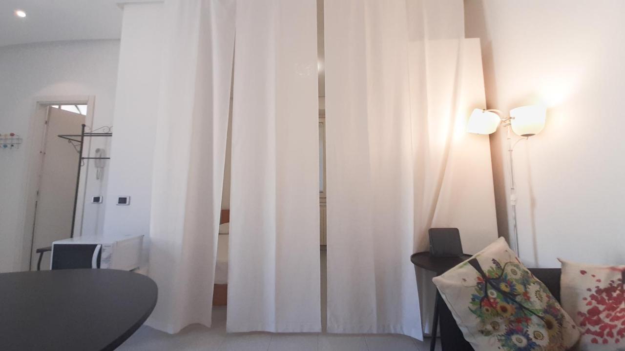 Joivy Light Isola Studio Milano Eksteriør billede